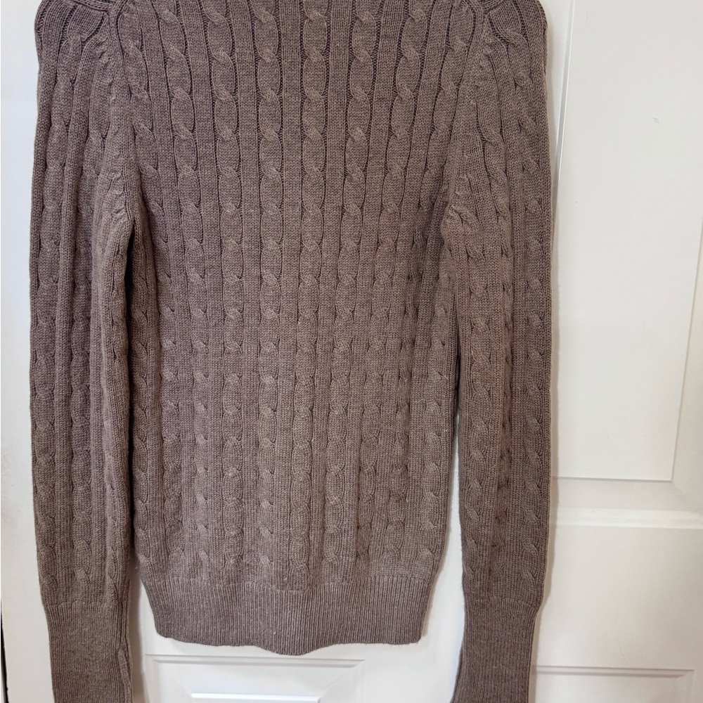GAP Brown Cable Knit Sweater in Size Medium - Picture 6 of 8
